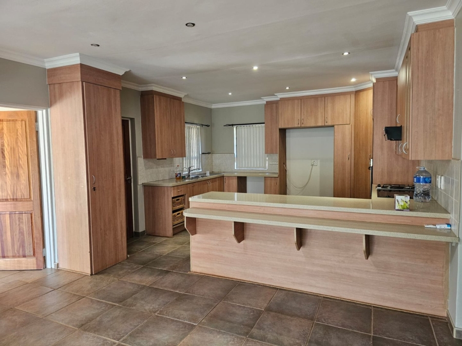 3 Bedroom Property for Sale in Woodland Hills Wildlife Estate Free State